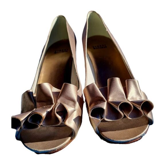 STUARTZ WEITZMAN LW96430 open to pump suze 8.5. - Picture 2 of 9